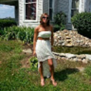 Meet your Posher, Angela